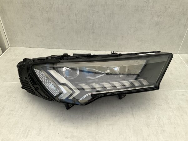 KOPLAMP AUDI Q7 4M FACELIFT LASER LED 4M0941086C RECHTS A-4588