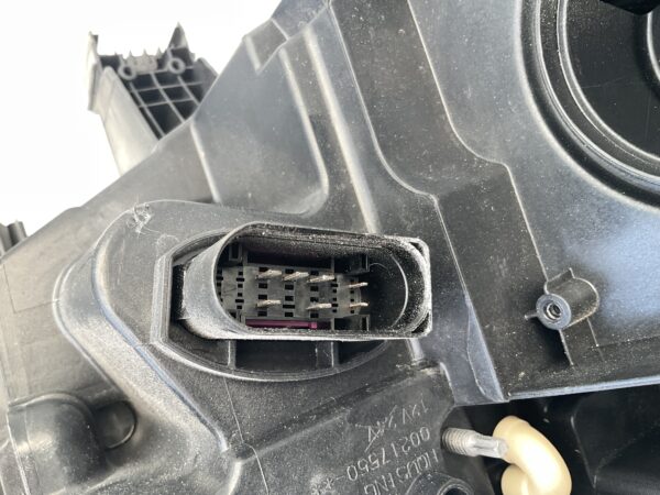 KOPLAMP VOLKSWAGEN ID4 FULL IQ LIGHT 11B941035E  LINKS VW-5235