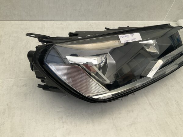KOPLAMP VOLKSWAGEN TOUAREG 7P XENON 7P1941032 RECHTS VW-8145