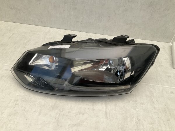KOPLAMP VOLKSWAGEN POLO 6R 09-13 HALOGEEN 6R941015E LINKS VW-5675