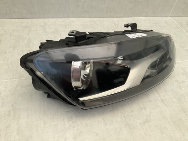 KOPLAMP VOLKSWAGEN POLO 6R 09-13 HALOGEEN 0844111D6R LINKS VW-5676