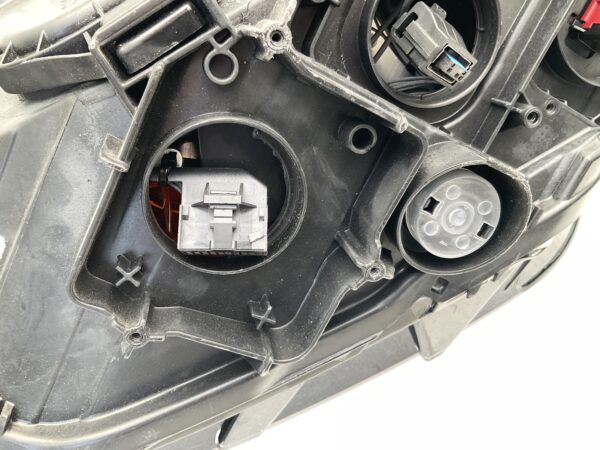KOPLAMP VOLKSWAGEN GOLF 7 SPORTSVAN LED 517941034B RECHTS VW-3204