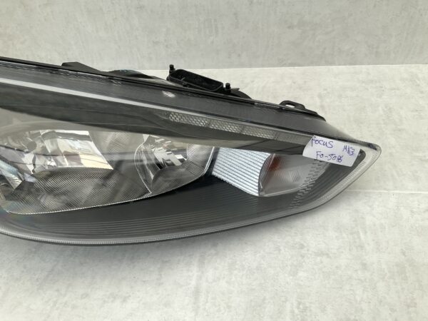 KOPLAMP FORD FOCUS MK3 HALOGEEN F1EB13W029GB RECHTS FO-5086