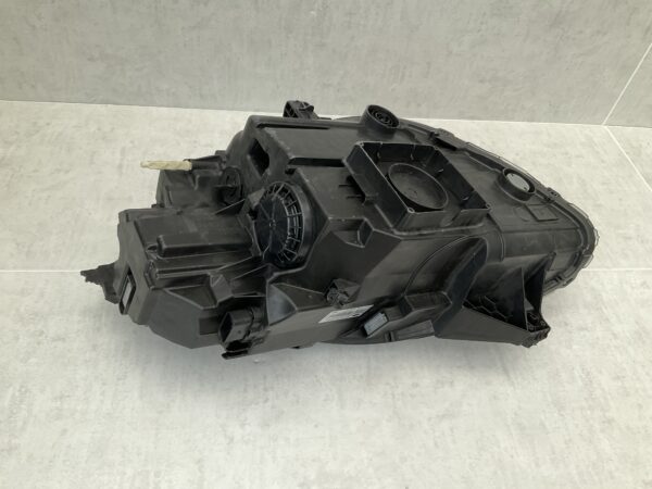KOPLAMP FORD PUMA LED L90202381 BX726 ( oortje stuk )  RECHTS FO-4379