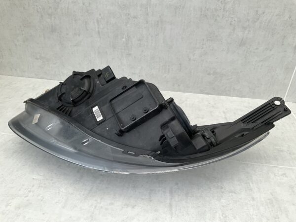 KOPLAMP FORD FOCUS HALOGEEN BM51-13W029-RA RECHTS FO-4881