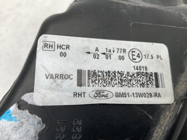 KOPLAMP FORD FOCUS HALOGEEN BM51-13W029-RA RECHTS FO-4881