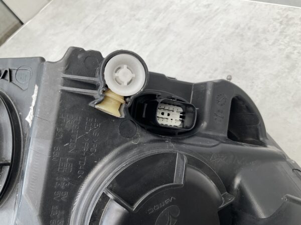 KOPLAMP FORD FOCUS MK4 H7 LED JX7B-13W030-CE LINKS FO-4030