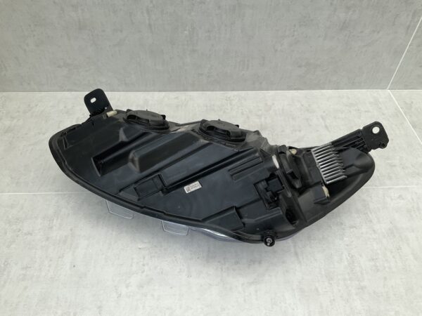 KOPLAMP FORD FOCUS MK4 LED JX7B13W029AE RECHTS FO-4617