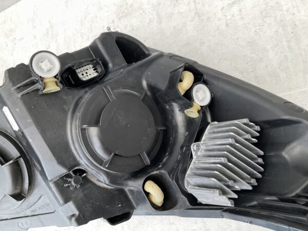 KOPLAMP FORD FOCUS MK4 LED JX7B13W030AE LINKS FO-4140