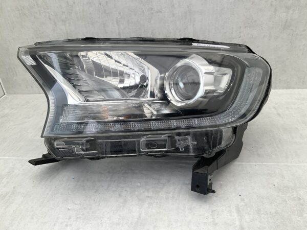 KOPLAMP FORD RANGER FACELIFT XENON LED JB3B13W030 LINKS FO-8543