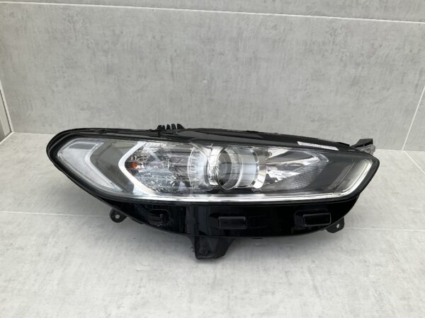 KOPLAMP FORD MONDEO V LED DS73-13W029-ED RECHTS FO-8416