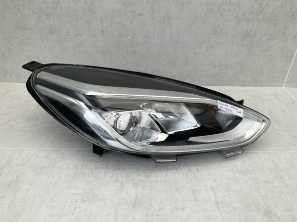 KOPLAMP FORD FIESTA MK8 LED  L1BB-13E014-CE RECHTS FO-8312