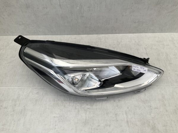 KOPLAMP FORD FIESTA MK8 LED  L1BB-13E014-CE RECHTS FO-8312