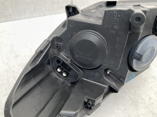 KOPLAMP FORD FIESTA MK8 LED  L1BB-13E014-CE RECHTS FO-8312