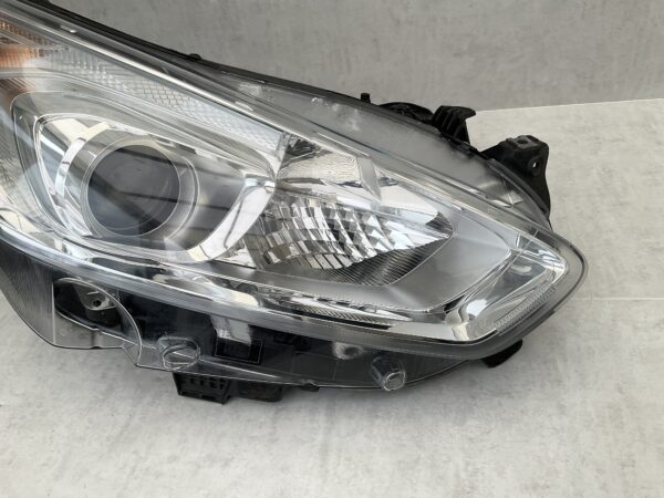 KOPLAMP FORD GALAXY SMAX S-MAX 90074997 RECHTS FO-8306