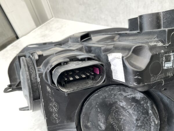 KOPLAMP FORD FOCUS MK3 F1EB-13W030 AEA LINKS FO-5578