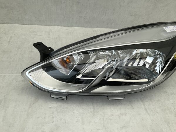 KOPLAMP FORD FIESTA MK8 LED H1BB13W030AK LINKS FO-4546