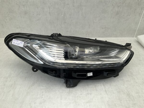 KOPLAMP FORD MONDEO LED ES73-13D154-ac RECHTS FO-8175