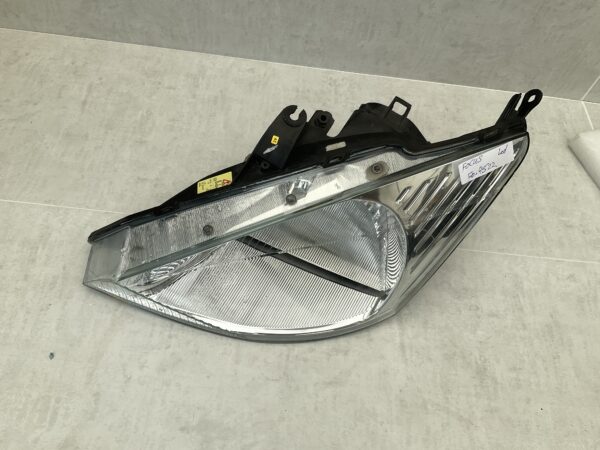 KOPLAMP FORD FOCUS XS4X-3006 LINKS FO-4522