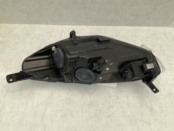 KOPLAMP FORD FIESTA MK8 LED H1BB13W029AE RECHTS FO-4893