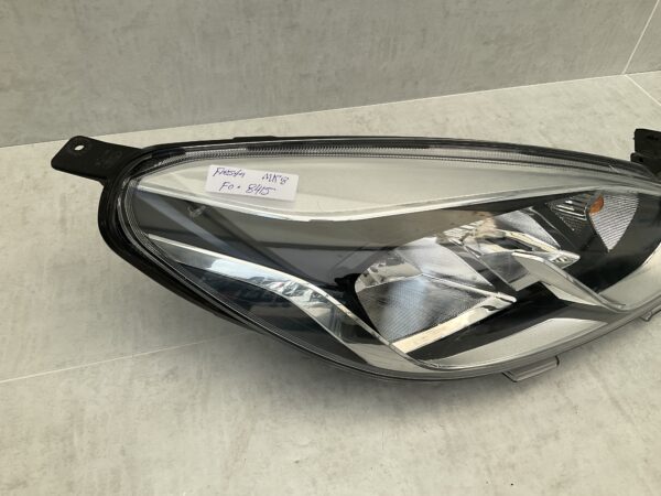 KOPLAMP FORD FIESTA MK8 H1BB-13W029-AD RECHTS FO-8415