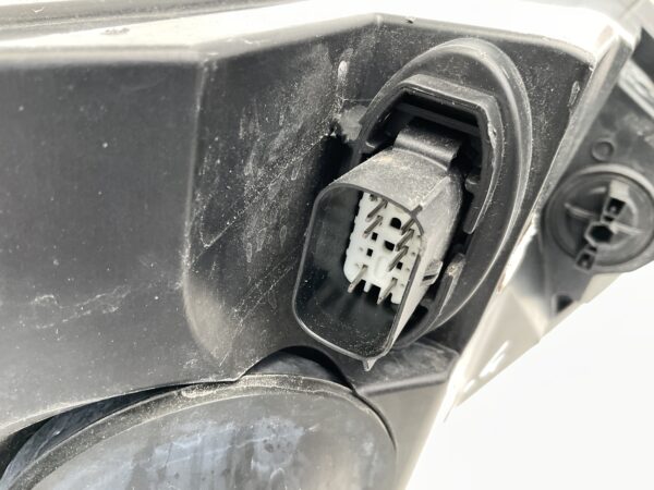 KOPLAMP FORD FIESTA MK8 H1BB-13W029-AD RECHTS FO-8415