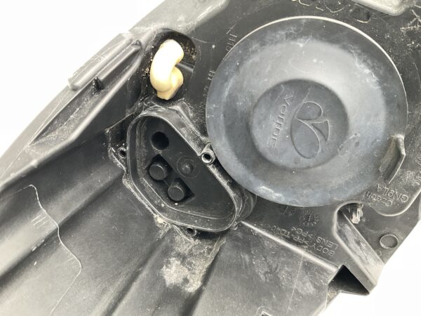 KOPLAMP FORD FIESTA MK8 H1BB-13W029-AD RECHTS FO-8415