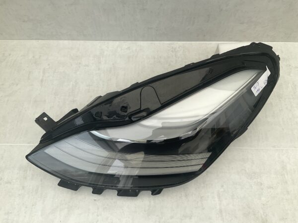 KOPLAMP TESLA MODEL 3Y 3 Y LED 1514952-00-C LINKS TE-8061