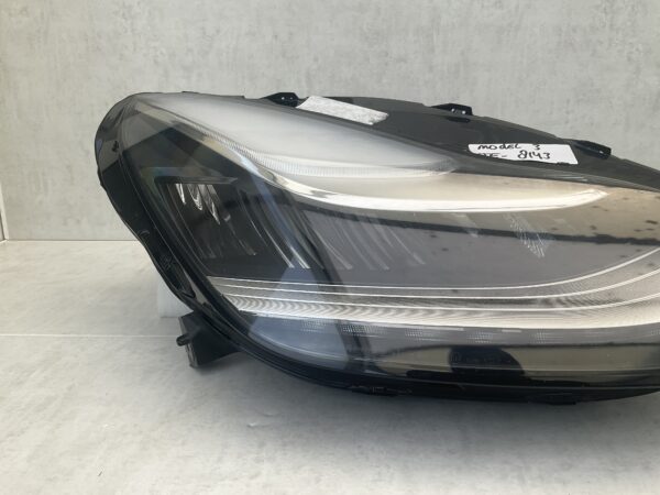 KOPLAMP TESLA MODEL 3Y 3 Y LED 1514952-00-C L90137043 RECHTS TE-8143