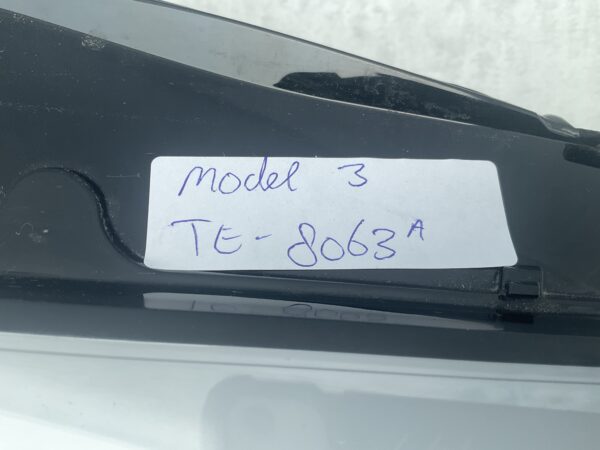 KOPLAMP TESLA MODEL 3 LED 1077375-00-C LINKS TE-8063A