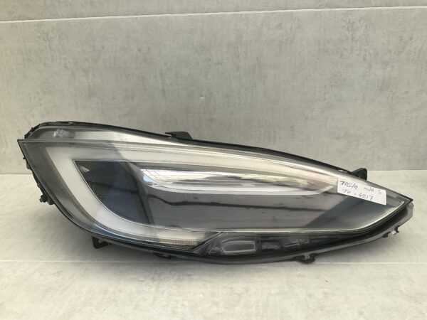 KOPLAMP TESLA MODEL S FULL LED 105357300C RECHTS TE-4217