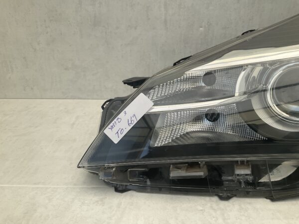 KOPLAMP TOYOTA YARIS 3 HALOGEEN LINKS TO-669