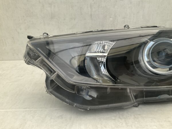 KOPLAMP TOYOTA YARIS LED K0-6EU RECHTS TO-670