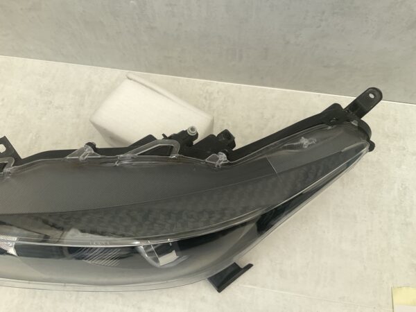 KOPLAMP TOYOTA YARIS LED K0-6EU RECHTS TO-670