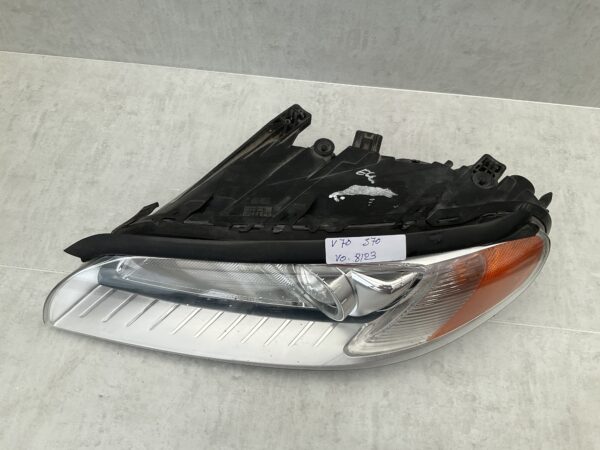 KOPLAMP VOLVO V70 S70 XENON 31353532 LINKS VO-8123