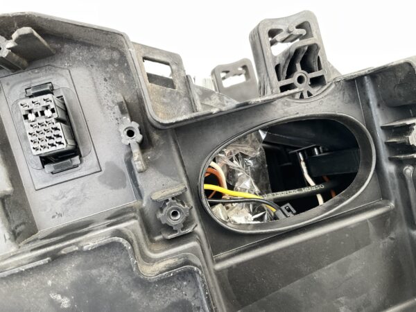 KOPLAMP VOLVO V70 S70 XENON 31353532 LINKS VO-8123