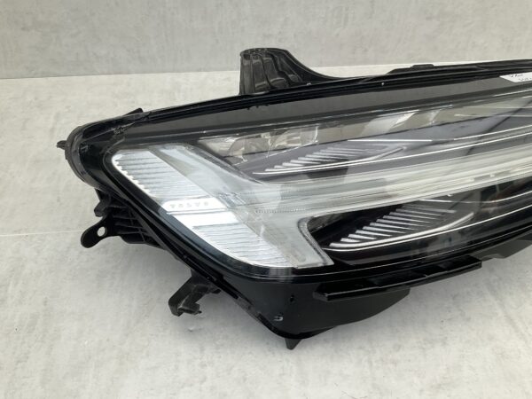 KOPLAMP VOLVO V60 S60 FULL LED ACTIVE HIGH BEAM SYSTEM 32228810 RECHTS VO-8002