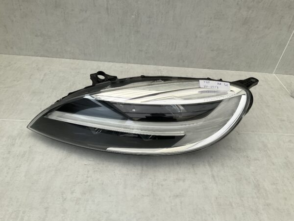 KOPLAMP VOLVO V40 LED MID LHD LEFT 31420447 LINKS VO-8117