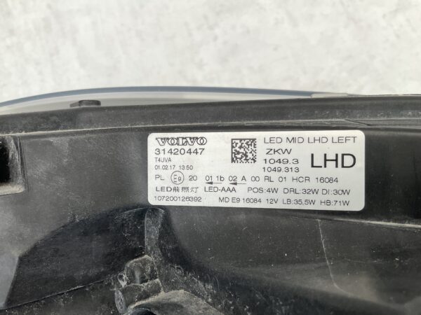 KOPLAMP VOLVO V40 LED MID LHD LEFT 31420447 LINKS VO-8117