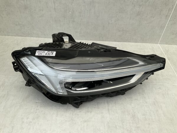 KOPLAMP VOLVO V60 S60 LED  RECHTS VO-8007