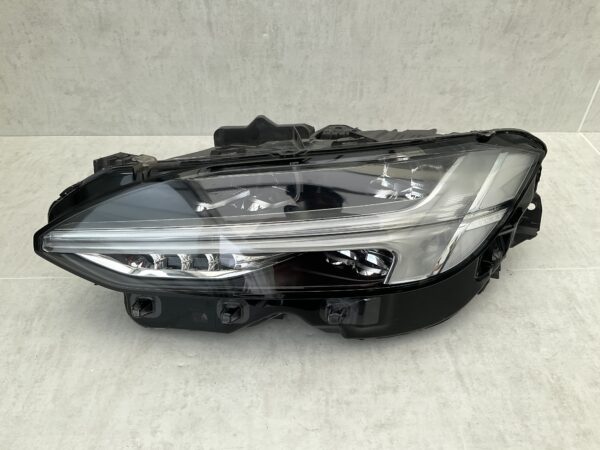 KOPLAMP V90 S90 FULL LED 32228677 RECHTS VO-4597
