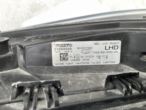KOPLAMP VOLVO V40 XENON 31283333 RECHTS VO-8049