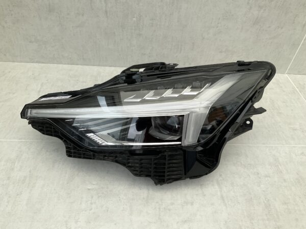 KOPLAMP VOLVO POLESTAR 2 FULL LED PIXEL TECHNOLOGY P32228753 LINKS VO-5465