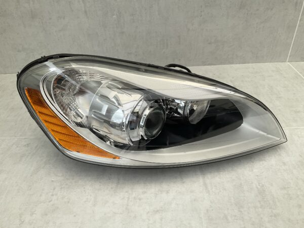 KOPLAMP VOLVO XC60 XENON 30763136  RECHTS VO-4620
