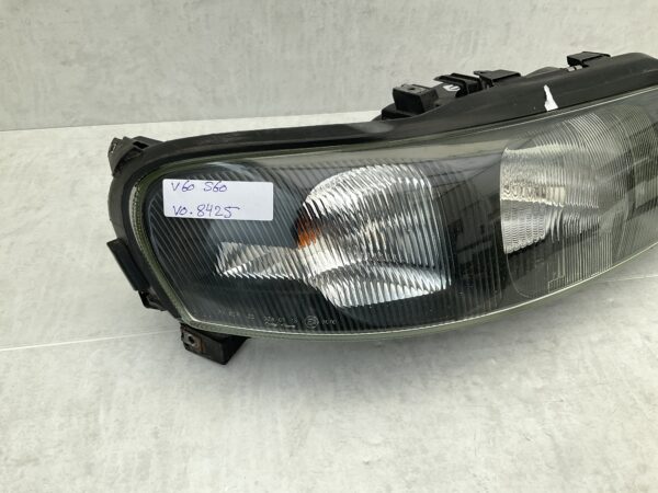 KOPLAMP VOLVO V60 S60 HALOGEEN 8693588 89007870 RECHTS VO-8425