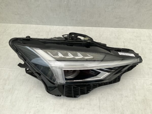KOPLAMP VOLVO POLESTAR 2 FULL LED PIXEL TECHNOLOGY P31698071 LINKS VO-8283