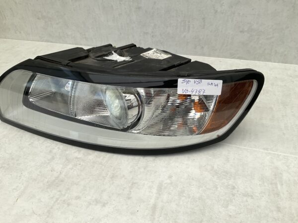 KOPLAMP VOLVO S40 V50 31299583 LINKS VO-4787