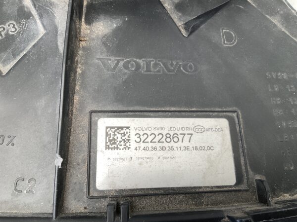 KOPLAMP V90 S90 FULL LED 32228677 RECHTS VO-4670