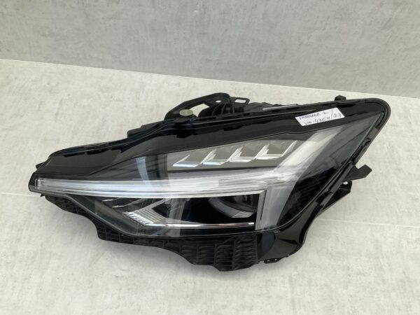 KOPLAMP VOLVO POLESTAR 2 FULL LED PIXEL TECHNOLOGY P31698070 LINKS VO-4753