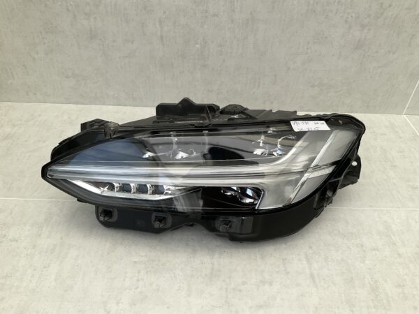 KOPLAMP V90 S90 FULL LED 32228676 LINKS VO-8205